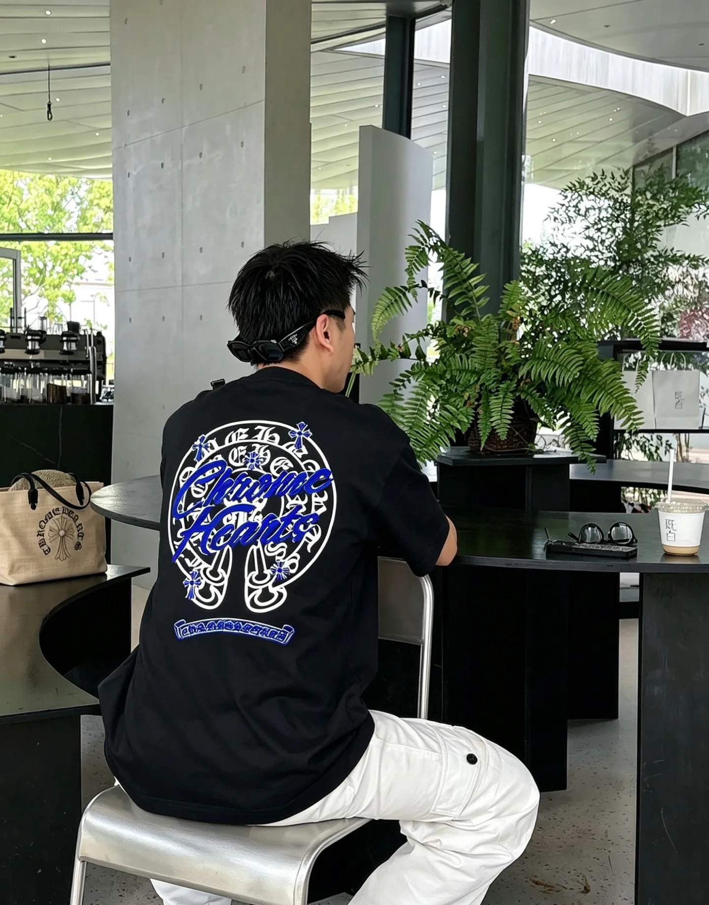 CH～ 《 》 ， tee ， Same Style ， : Black White Coffee Brown Size：S（90-130 ） M（125-150 ） L（135-165 ） XL（160-190 ） XXL（185 ）